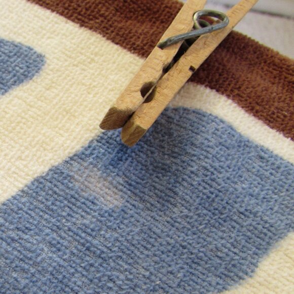 American Eagle "Dusk to Dawn" Beach Bash Towel 59"x28.5" - Picture 11 of 13